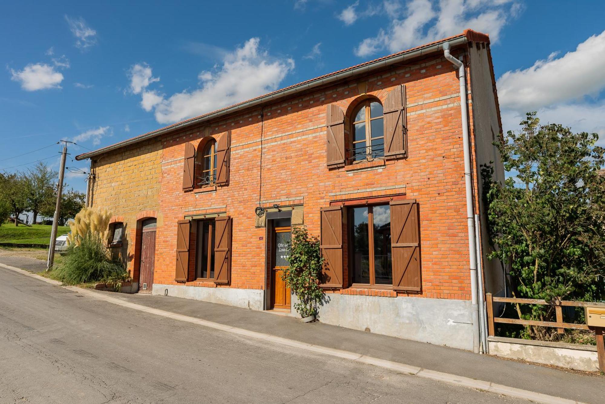 Gite De La Louviere - Maison De Campagne Grandpre Kültér fotó